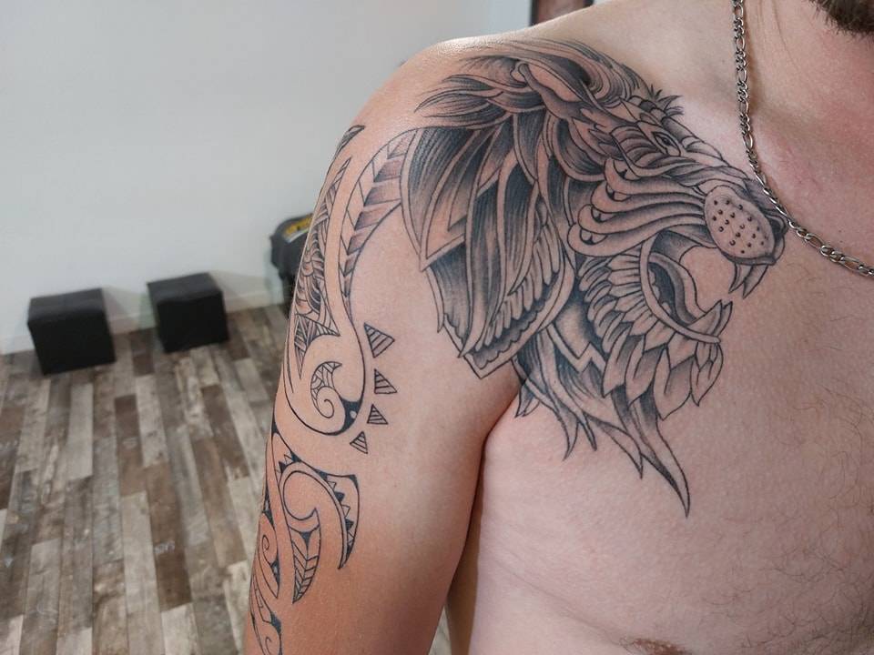 Lion tribal